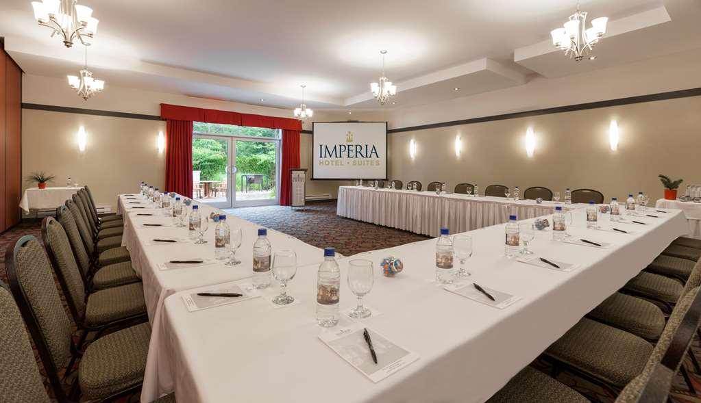 Imperia Hotel Et Suites Terrebonne Konforlar fotoğraf