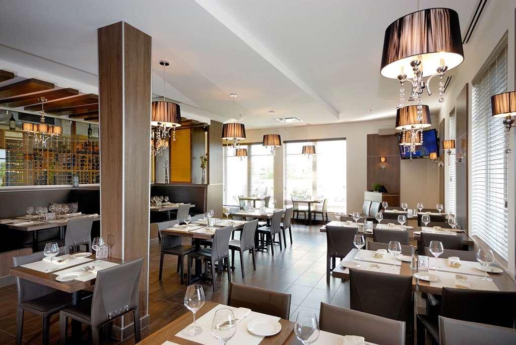 Imperia Hotel Et Suites Terrebonne Restoran fotoğraf