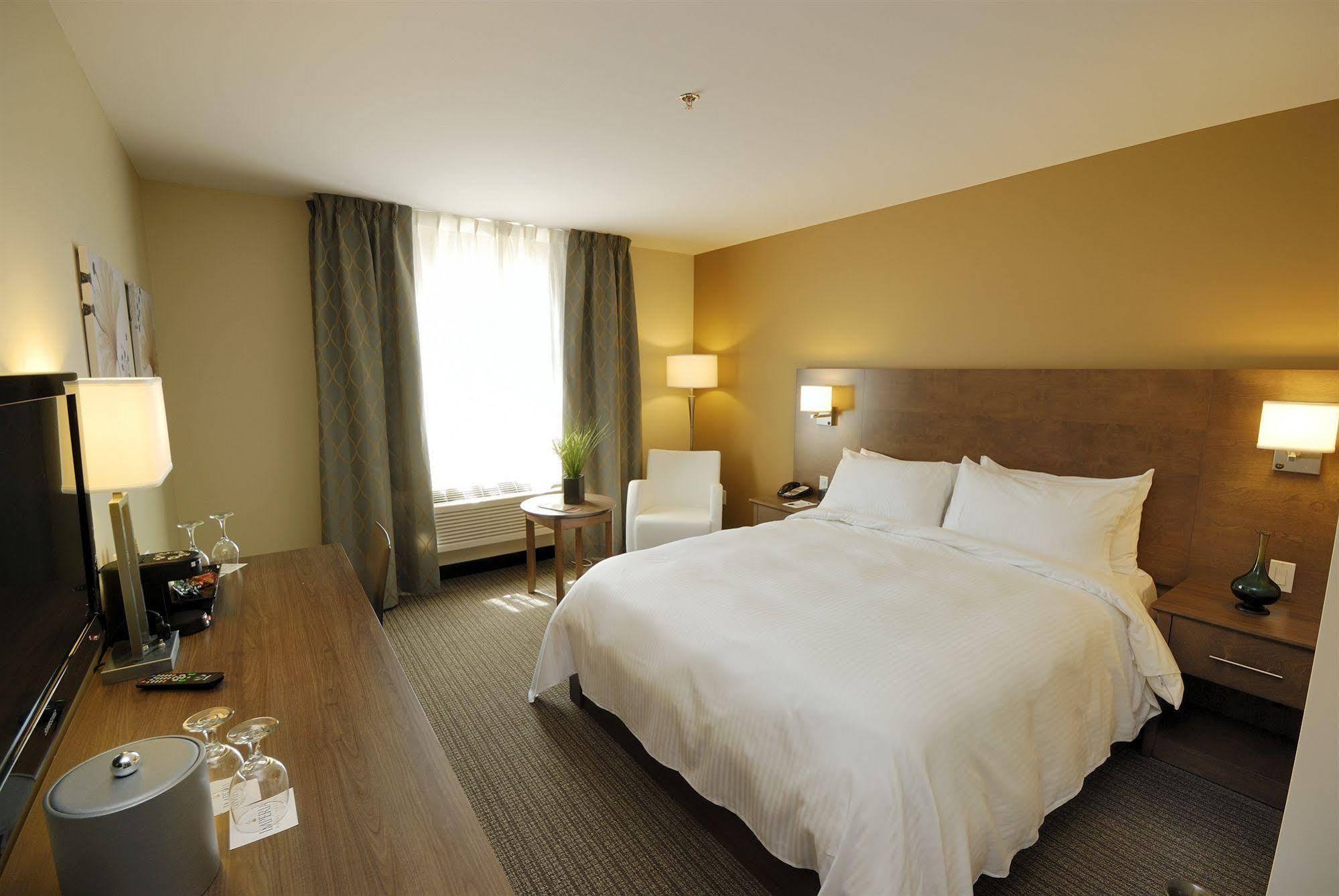 Imperia Hotel Et Suites Terrebonne Dış mekan fotoğraf