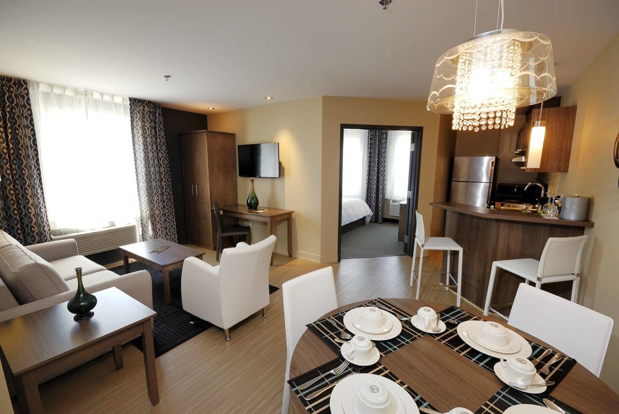 Imperia Hotel Et Suites Terrebonne Dış mekan fotoğraf