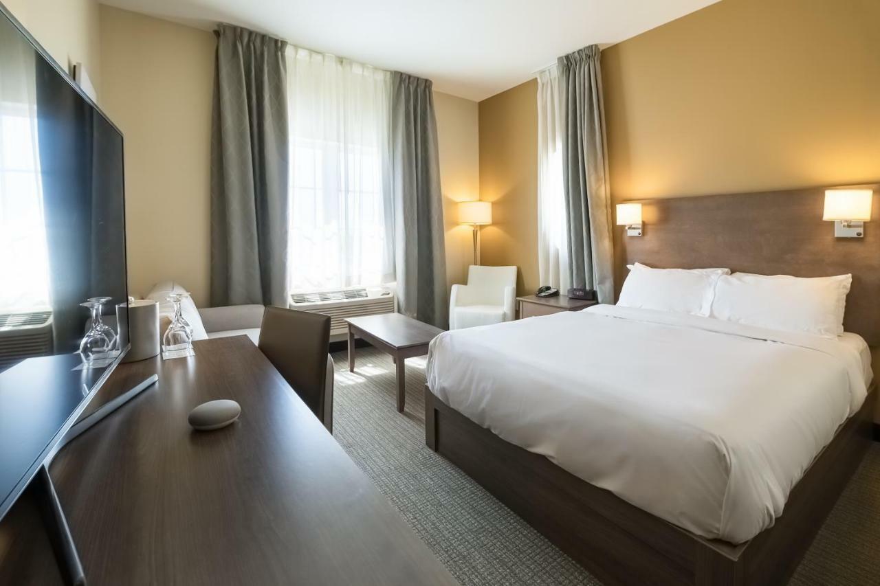 Imperia Hotel Et Suites Terrebonne Dış mekan fotoğraf