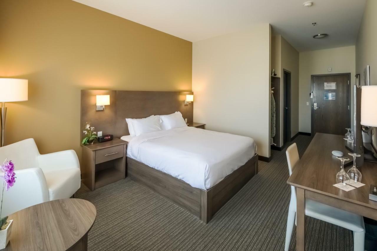 Imperia Hotel Et Suites Terrebonne Dış mekan fotoğraf