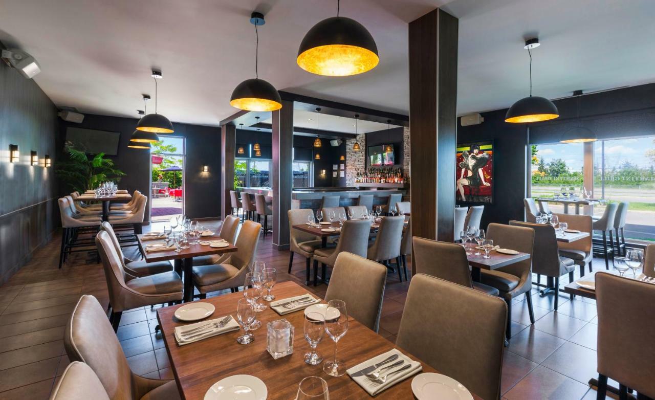 Imperia Hotel Et Suites Terrebonne Dış mekan fotoğraf